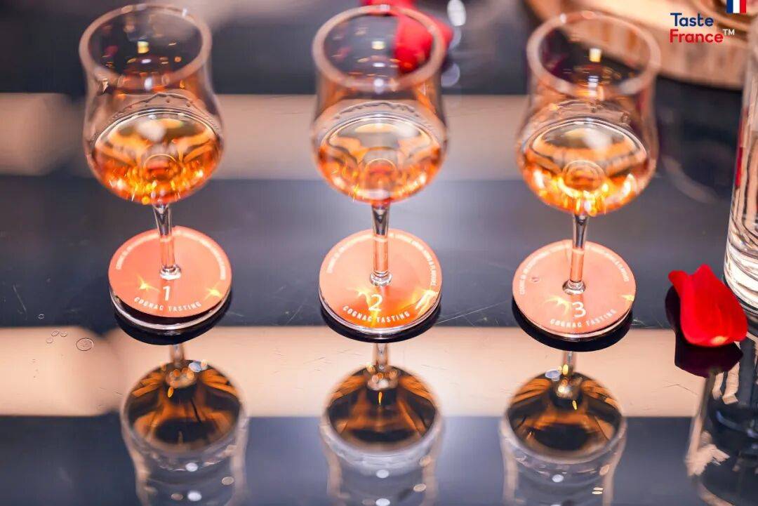 添一处跨年去哪玩这题有解！不朽情缘游戏手机版新地标又(图18)