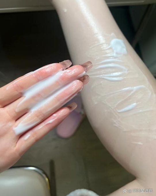 RRYN 保湿美白锁水大容量性价比拉满不朽情缘网站身体乳哪个牌子的好用?SU(图4) RRYN 保湿美白锁水大容量性价比拉满不朽情缘网站身体乳哪个牌子的好用?SU(图4)